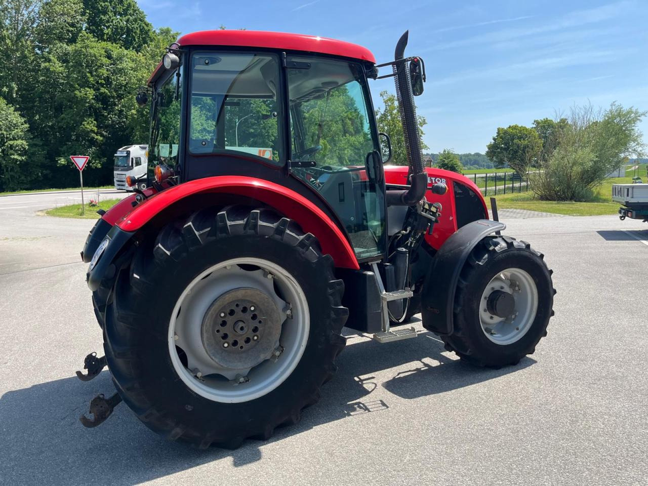 Zetor Proxima 8441, 4980Bh, Klima, - Trator: foto 2 Zetor Proxima 8441, 4980Bh, Klima, - Trator: foto 2