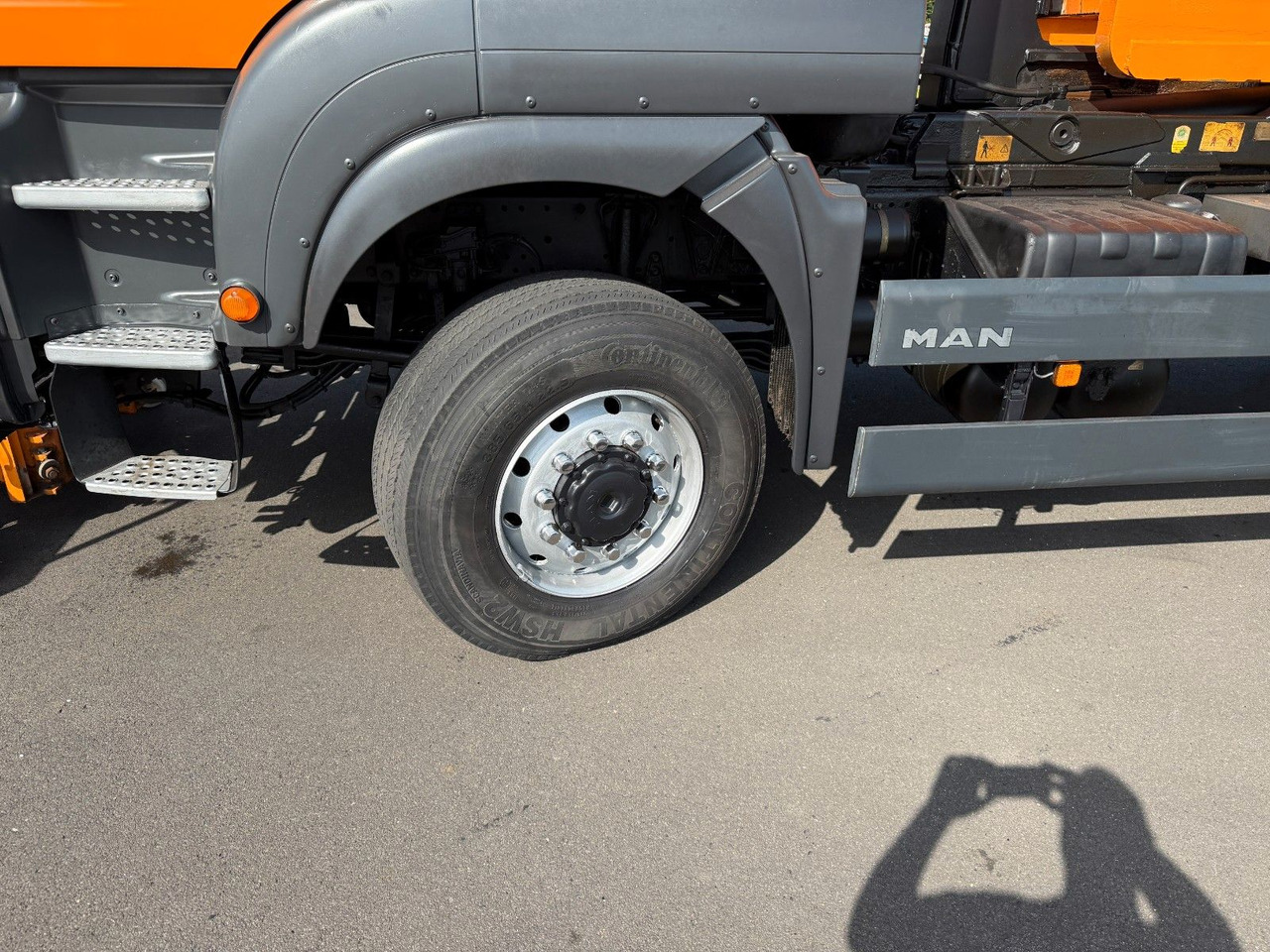 MAN TGA 18.350 4x4 Meiler Abroller RK 14.45 Winterd. - Camião polibenne: foto 4 MAN TGA 18.350 4x4 Meiler Abroller RK 14.45 Winterd. - Camião polibenne: foto 4