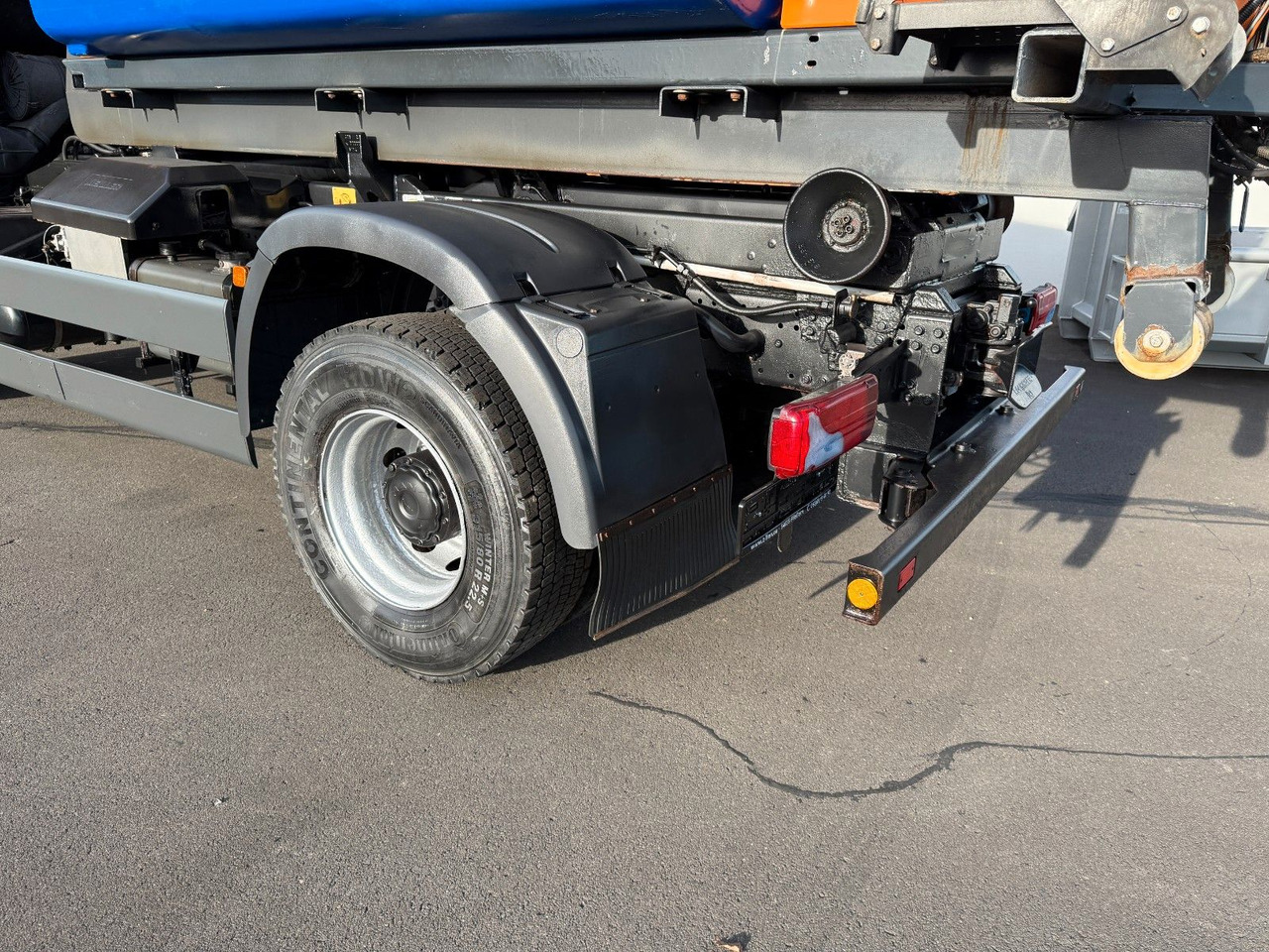 MAN TGA 18.360 4x4 Winterdienst Meiller Abroller - Camião polibenne: foto 5 MAN TGA 18.360 4x4 Winterdienst Meiller Abroller - Camião polibenne: foto 5