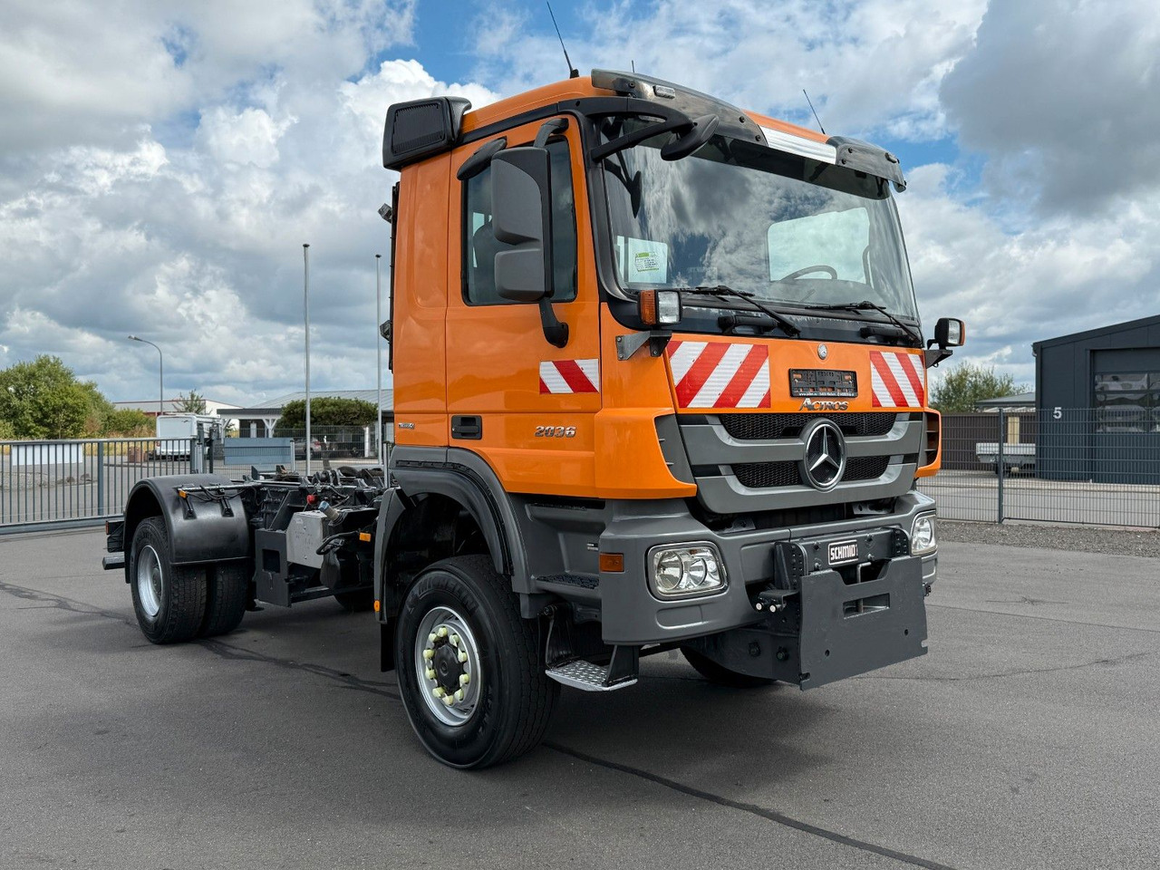 Mercedes-Benz Actros 2036 4x4 Dautelwechselsystem Winterdienst - Camião chassi: foto 4 Mercedes-Benz Actros 2036 4x4 Dautelwechselsystem Winterdienst - Camião chassi: foto 4
