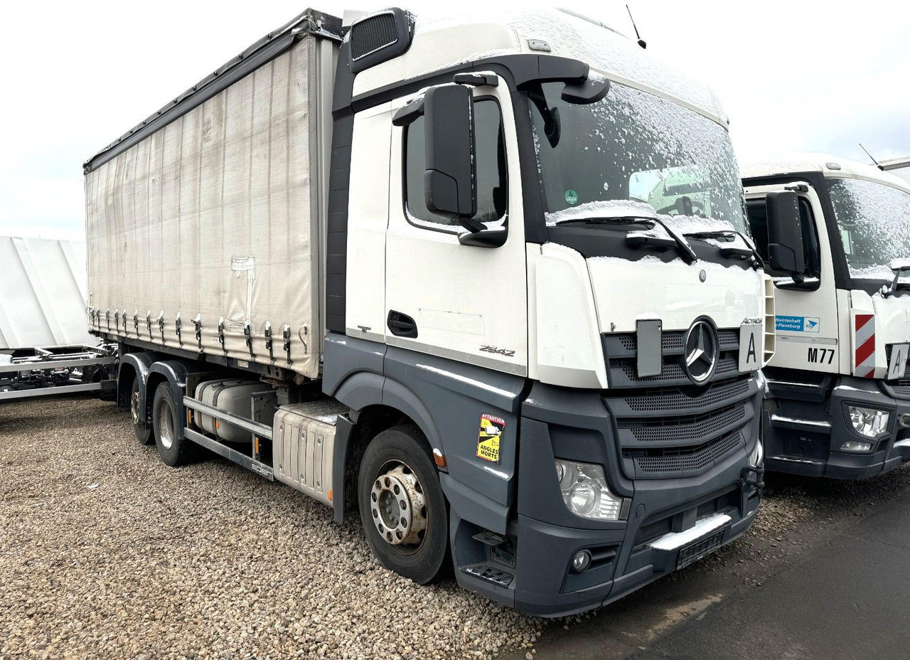 Mercedes-Benz Actros 2542 6x2 - Getriebeschaden- Mercedes-Benz Actros 2542 6x2 - Getriebeschaden- - Camião transportador de contêineres/ Caixa móvel: foto 1 Mercedes-Benz Actros 2542 6x2 - Getriebeschaden- Mercedes-Benz Actros 2542 6x2 - Getriebeschaden- - Camião transportador de contêineres/ Caixa móvel: foto 1