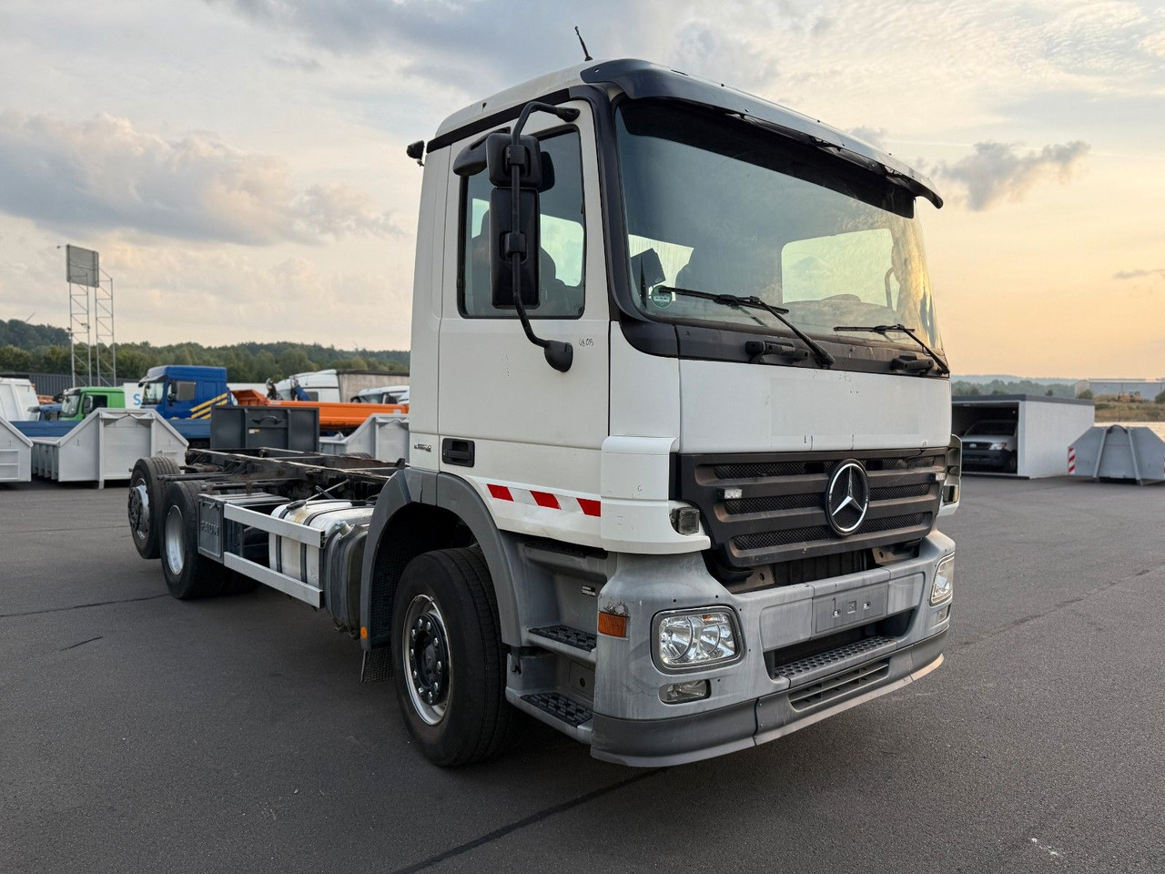 Mercedes-Benz Actros MP 2 2532 6x2 - Camião chassi: foto 4 Mercedes-Benz Actros MP 2 2532 6x2 - Camião chassi: foto 4