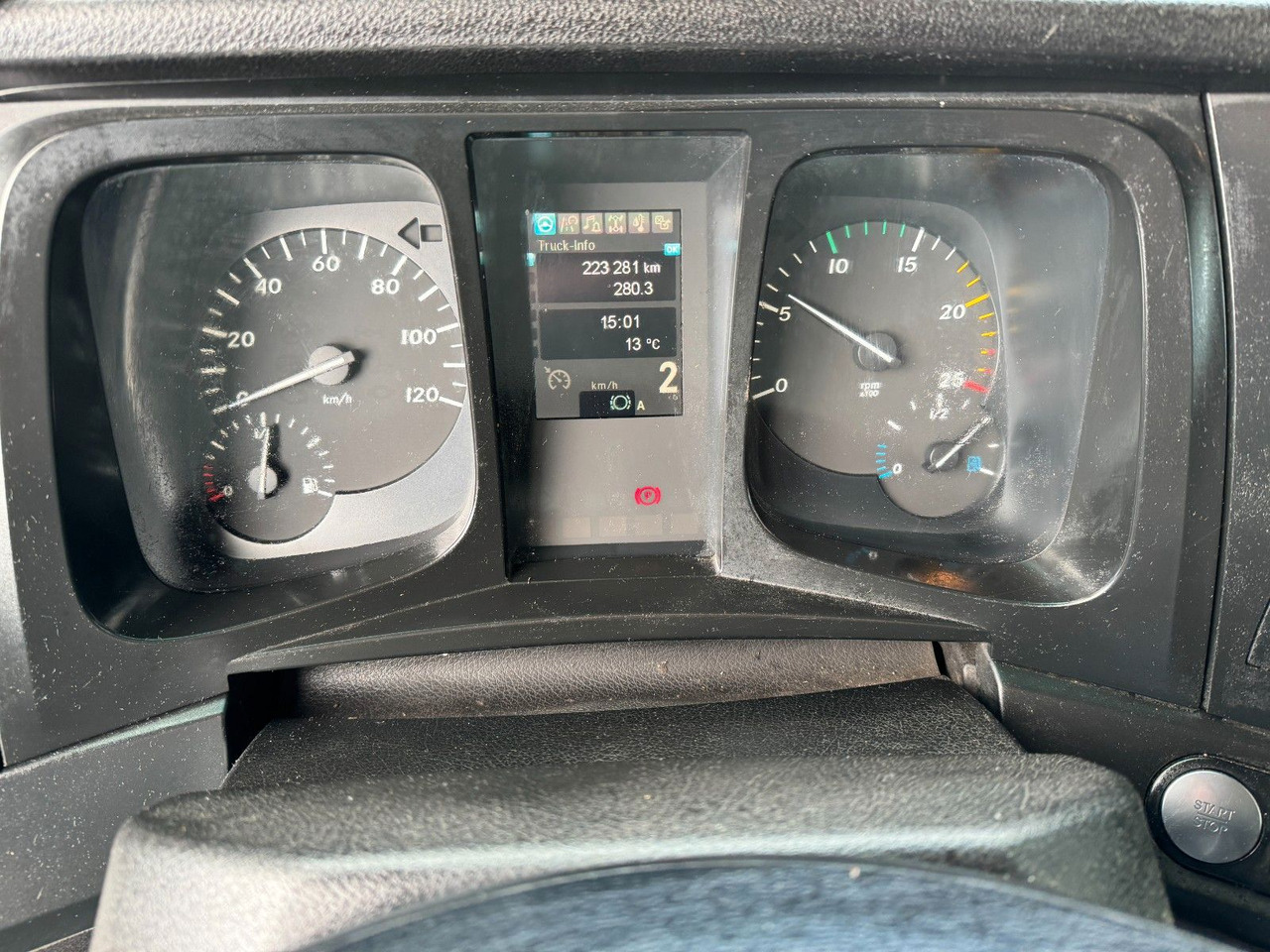 Leasing de Mercedes-Benz Antos 2533  6x2 Faun Rotopress 520 / Euro 6 Mercedes-Benz Antos 2533  6x2 Faun Rotopress 520 / Euro 6 Mercedes-Benz Antos 2533  6x2 Faun Rotopress 520 / Euro 6 Mercedes-Benz Antos 2533  6x2 Faun Rotopress 520 / Euro 6: foto 12 Leasing de Mercedes-Benz Antos 2533  6x2 Faun Rotopress 520 / Euro 6 Mercedes-Benz Antos 2533  6x2 Faun Rotopress 520 / Euro 6 Mercedes-Benz Antos 2533  6x2 Faun Rotopress 520 / Euro 6 Mercedes-Benz Antos 2533  6x2 Faun Rotopress 520 / Euro 6: foto 12