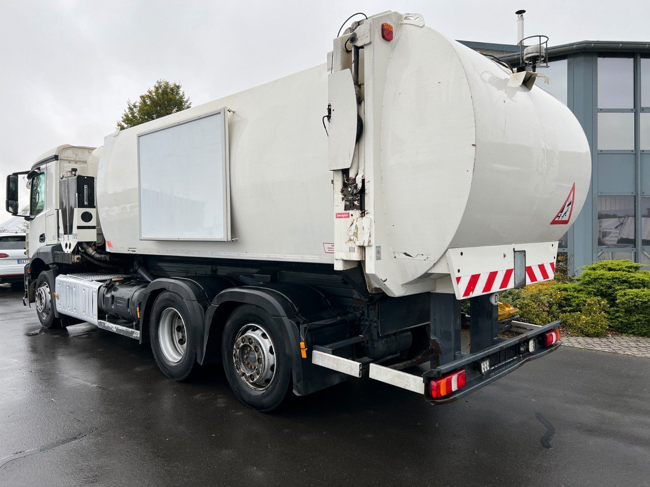 Mercedes-Benz Antos 2533 6x2 Seitenlader Zoeller S LF 22 Mercedes-Benz Antos 2533 6x2 Seitenlader Zoeller S LF 22 - Caminhão de lixo: foto 2 Mercedes-Benz Antos 2533 6x2 Seitenlader Zoeller S LF 22 Mercedes-Benz Antos 2533 6x2 Seitenlader Zoeller S LF 22 - Caminhão de lixo: foto 2