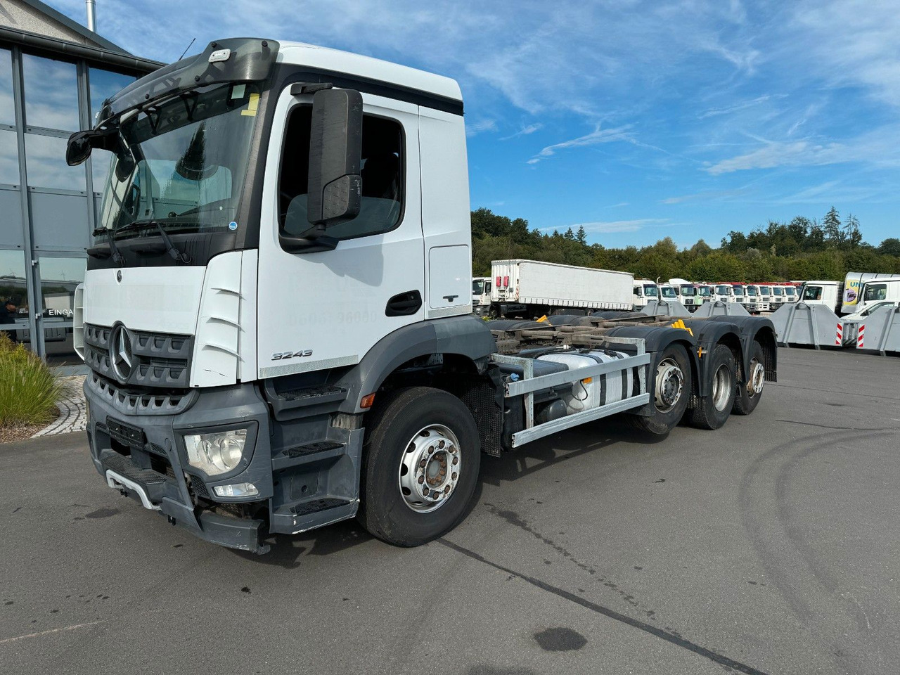 Camião chassi novo Mercedes-Benz Arocs 3243 8x2 Mercedes-Benz Arocs 3243 8x2: foto 6