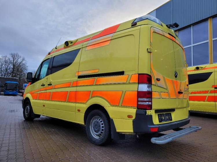 MERCEDES – BENZ SPRINTER 2.2D AMBULANCE (PROFILE) KLIMA 11.2014 EURO 5 - Ambulância: foto 3 MERCEDES – BENZ SPRINTER 2.2D AMBULANCE (PROFILE) KLIMA 11.2014 EURO 5 - Ambulância: foto 3