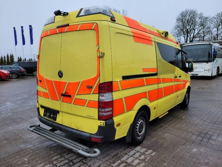 MERCEDES – BENZ SPRINTER 2.2D AMBULANCE (PROFILE) KLIMA 11.2014 EURO 5 - Ambulância: foto 4 MERCEDES – BENZ SPRINTER 2.2D AMBULANCE (PROFILE) KLIMA 11.2014 EURO 5 - Ambulância: foto 4