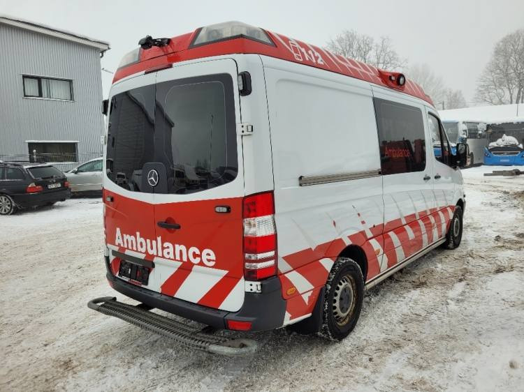 MERCEDES – BENZ SPRINTER 3.0D AMBULANCE (PROFILE) KLIMA 7.2015 EURO 6 - Ambulância: foto 4 MERCEDES – BENZ SPRINTER 3.0D AMBULANCE (PROFILE) KLIMA 7.2015 EURO 6 - Ambulância: foto 4