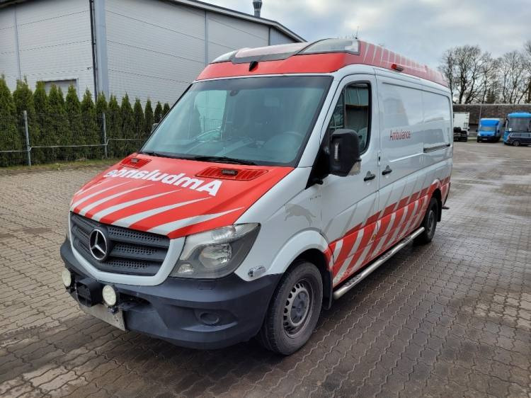 MERCEDES – BENZ SPRINTER 319 AMBULANCE (PROFILE) KLIMA, 6.2017, EURO 6 - Ambulância: foto 2 MERCEDES – BENZ SPRINTER 319 AMBULANCE (PROFILE) KLIMA, 6.2017, EURO 6 - Ambulância: foto 2