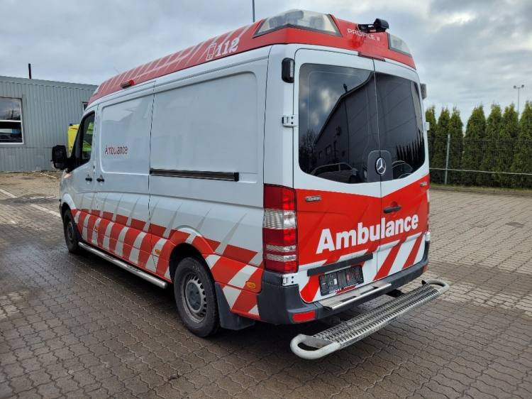 MERCEDES – BENZ SPRINTER 319 AMBULANCE (PROFILE) KLIMA, 6.2017, EURO 6 - Ambulância: foto 5 MERCEDES – BENZ SPRINTER 319 AMBULANCE (PROFILE) KLIMA, 6.2017, EURO 6 - Ambulância: foto 5