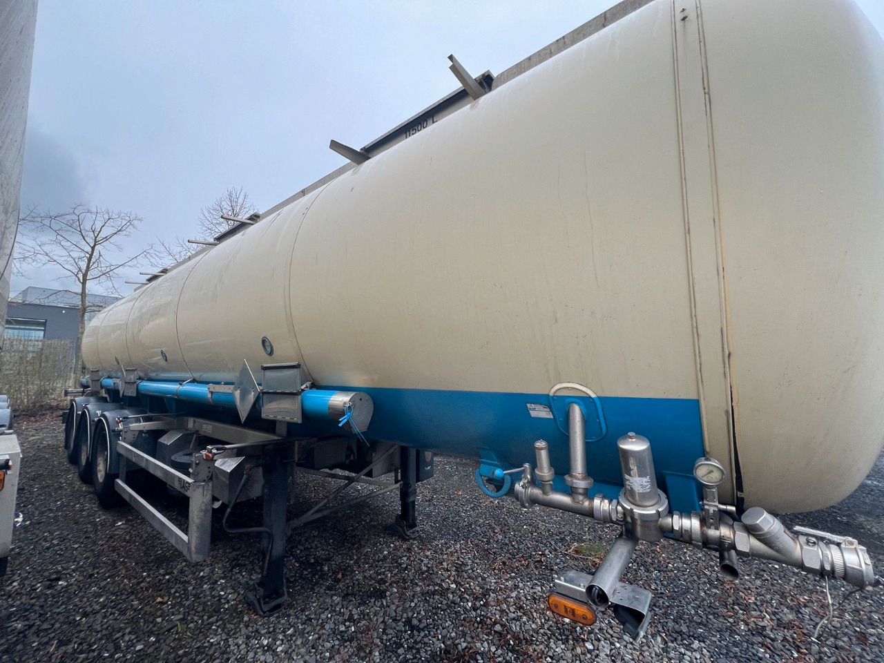 Lag 32000 l Lebensmitteltank mit 3 Kammern, ADR - Semirreboque tanque: foto 2 Lag 32000 l Lebensmitteltank mit 3 Kammern, ADR - Semirreboque tanque: foto 2