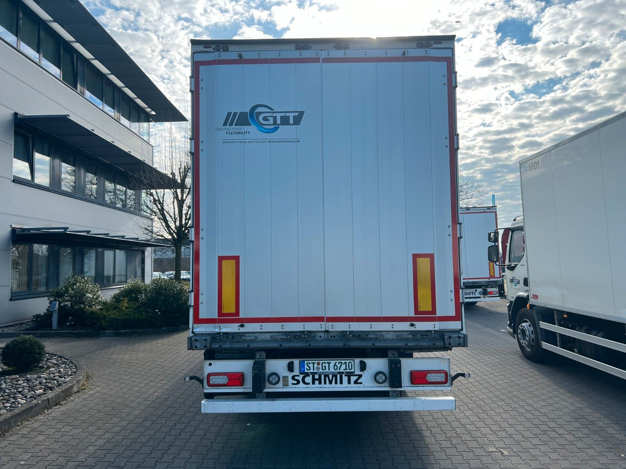 Schmitz Cargobull SKO 24 Isokoffer,Ab KW 46, Miete mögl. - Semi-reboque furgão: foto 3 Schmitz Cargobull SKO 24 Isokoffer,Ab KW 46, Miete mögl. - Semi-reboque furgão: foto 3