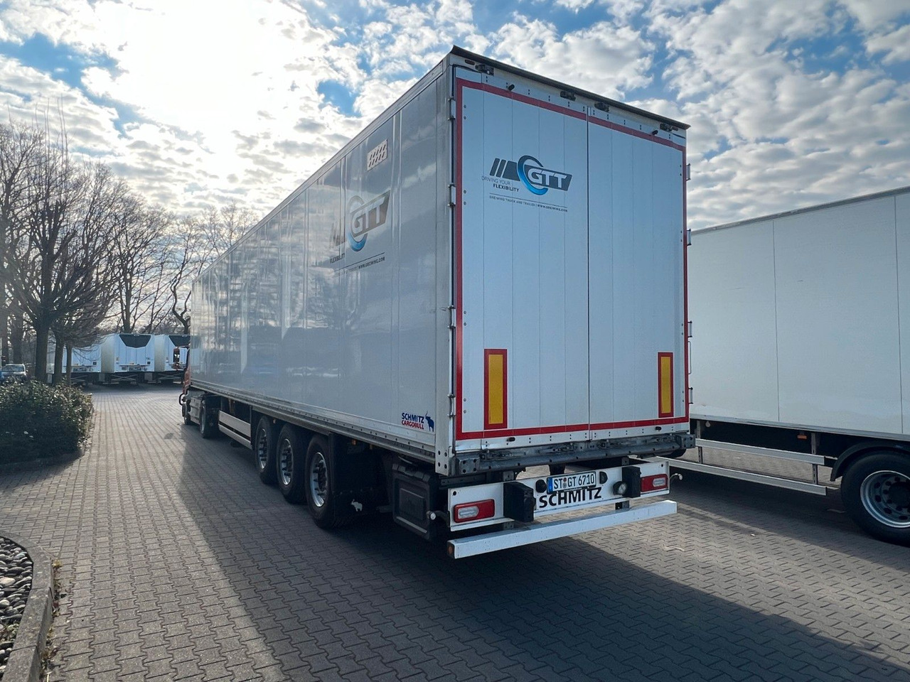 Schmitz Cargobull SKO 24 Isokoffer,Ab KW 46, Miete mögl. - Semi-reboque furgão: foto 5 Schmitz Cargobull SKO 24 Isokoffer,Ab KW 46, Miete mögl. - Semi-reboque furgão: foto 5