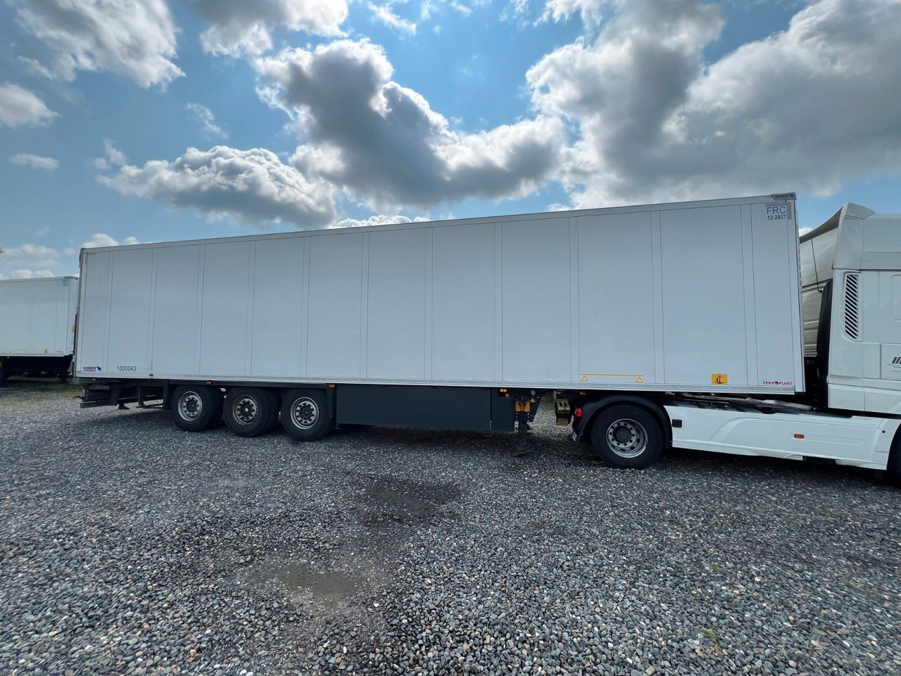 Schmitz Cargobull SKO 24/L - 13.4 FP 45 Cool V7, Schmitz S.CU V2.0 - Semi-reboque frigorífico: foto 2 Schmitz Cargobull SKO 24/L - 13.4 FP 45 Cool V7, Schmitz S.CU V2.0 - Semi-reboque frigorífico: foto 2