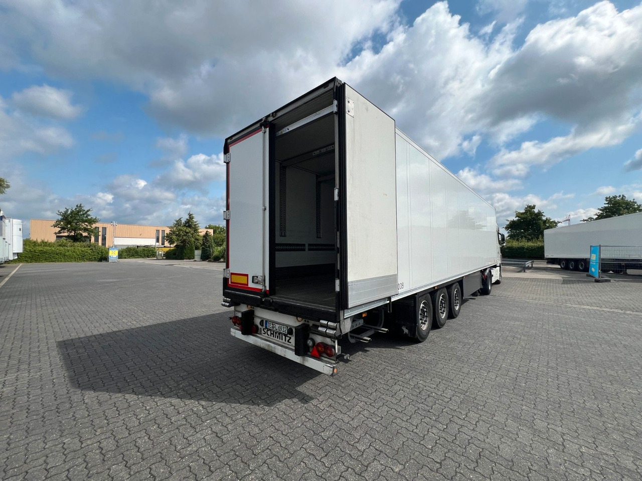 Schmitz Cargobull SKO 24/L - 13.4 FP 45 Cool V7, TK SLXi 400 - Semi-reboque frigorífico: foto 3 Schmitz Cargobull SKO 24/L - 13.4 FP 45 Cool V7, TK SLXi 400 - Semi-reboque frigorífico: foto 3