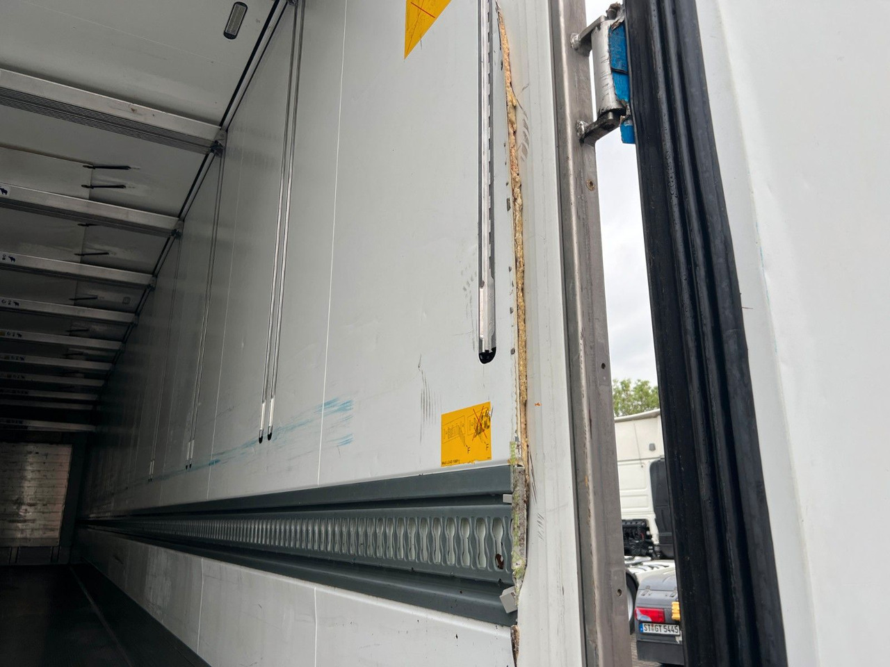 Semi-reboque frigorífico Schmitz Cargobull SKO 24/L - 13.4 FP TK SLXi 300; beschädigtes Fzg: foto 11