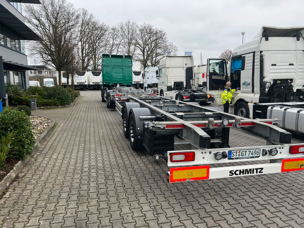 Schmitz Cargobull ZWF 18/L-20' MIDI - Reboque transportador de contêineres/ Caixa móvel: foto 3 Schmitz Cargobull ZWF 18/L-20' MIDI - Reboque transportador de contêineres/ Caixa móvel: foto 3