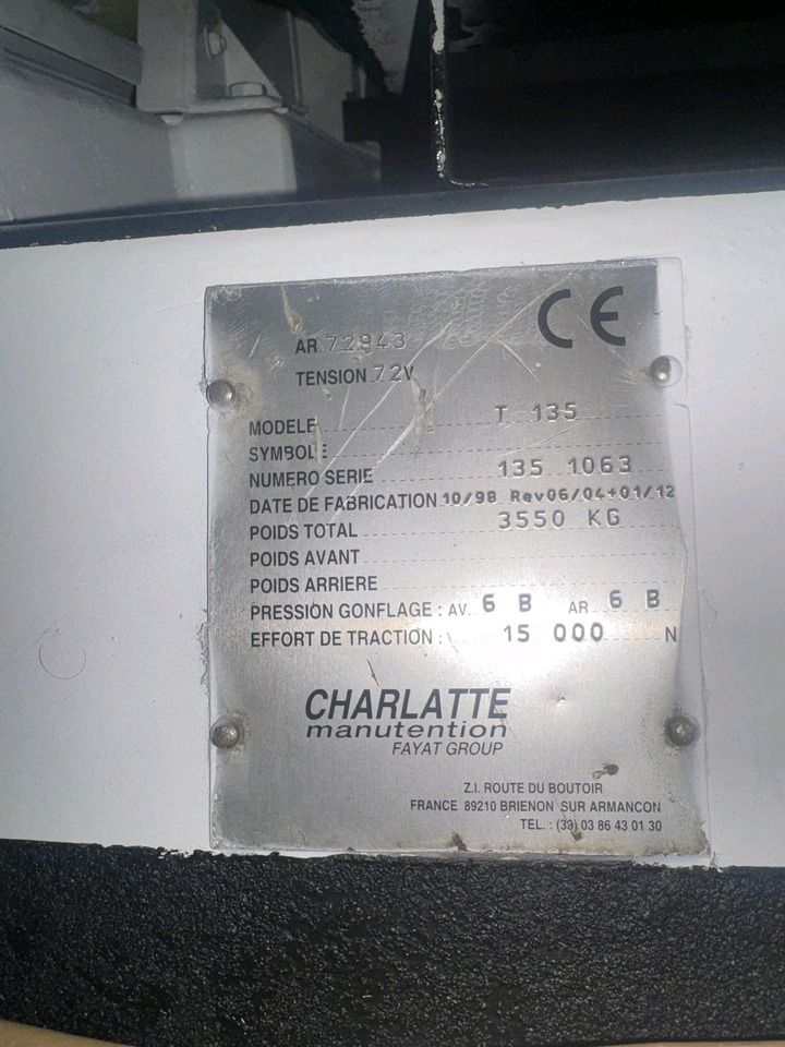 Charlatte 2012 - Trator de bagagem: foto 3 Charlatte 2012 - Trator de bagagem: foto 3