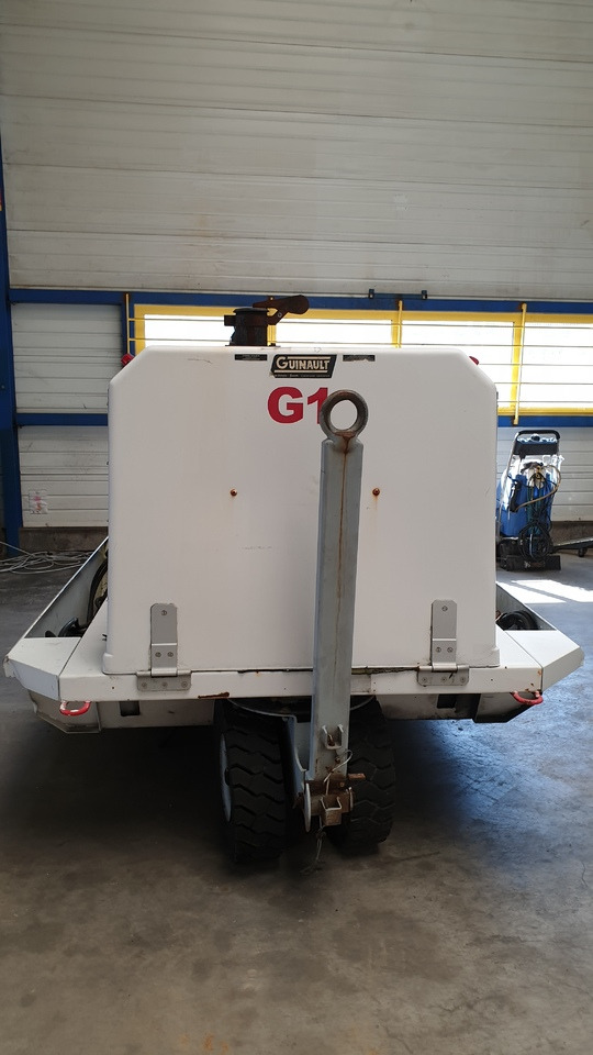 GUINAULT GPU GA120KvA+28DV - Unidade de energia terrestre: foto 2 GUINAULT GPU GA120KvA+28DV - Unidade de energia terrestre: foto 2