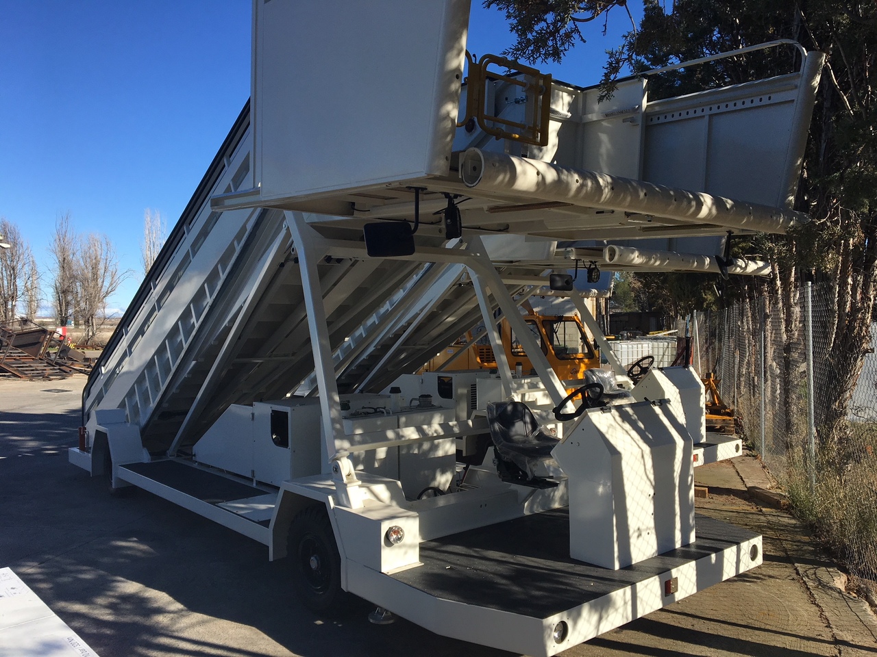 JBT Passenger Stairs Smart Step - Escada de passageiros: foto 2 JBT Passenger Stairs Smart Step - Escada de passageiros: foto 2