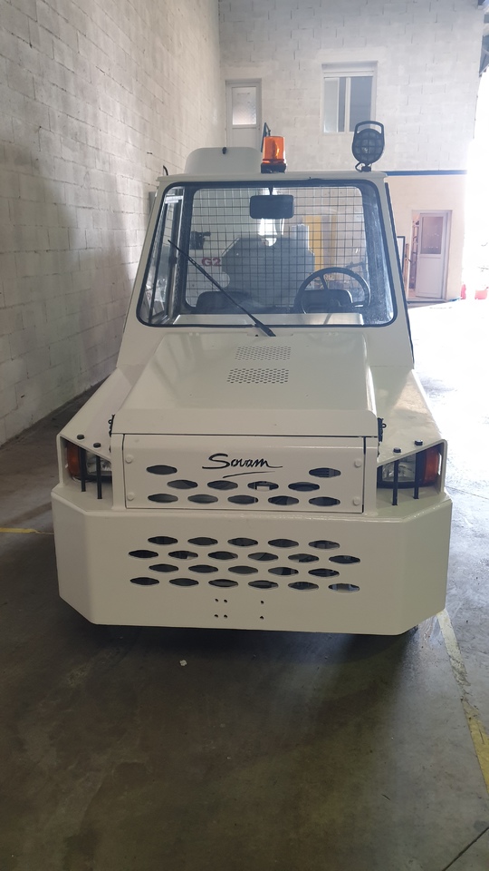 SOVAM TRACTOR/DIESEL K22 - Trator de bagagem: foto 4 SOVAM TRACTOR/DIESEL K22 - Trator de bagagem: foto 4