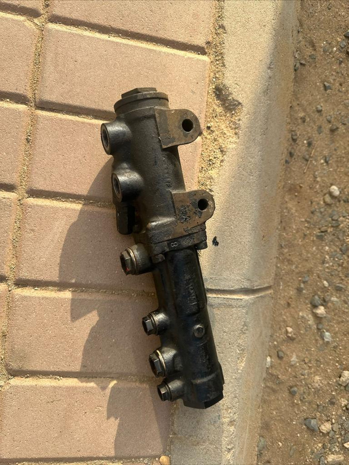 TLD JET16 - brake cylinder - Trator de bagagem por Trator de bagagem: foto 3 TLD JET16 - brake cylinder - Trator de bagagem por Trator de bagagem: foto 3
