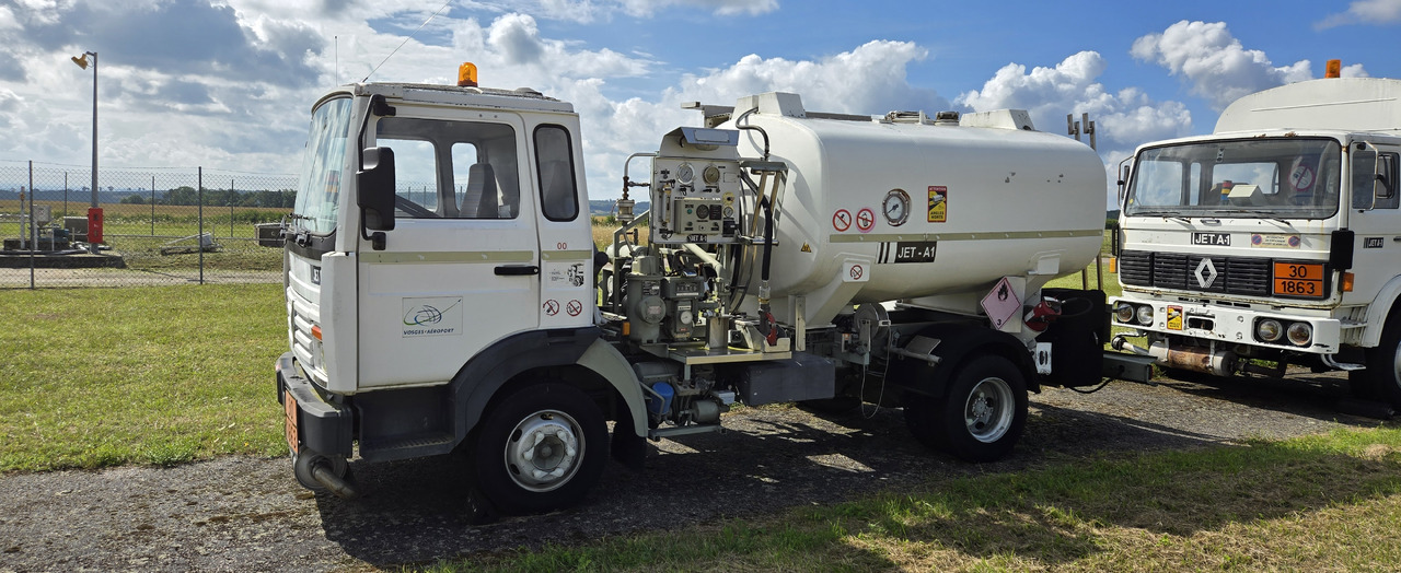 Renault JetA1 - Veículo municipal/ Especial: foto 1 Renault JetA1 - Veículo municipal/ Especial: foto 1