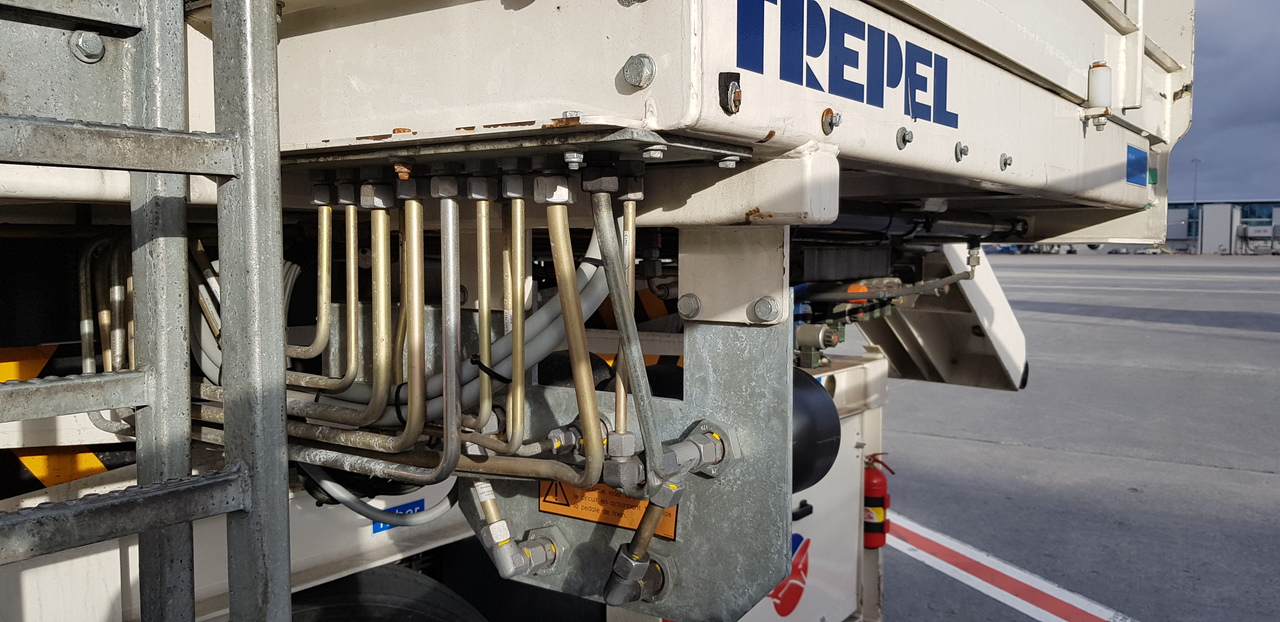Loader Universal Trepel 70U - Elevador/ Carregador de contentores e paletes: foto 4 Loader Universal Trepel 70U - Elevador/ Carregador de contentores e paletes: foto 4