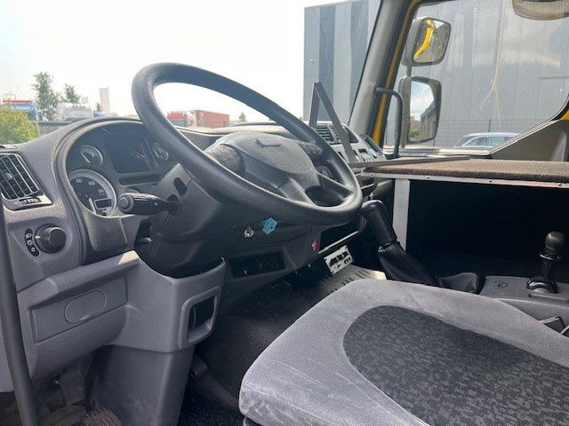 DAF LF 220 FA45.220 LF Custers T265-12.5 - Caminhão com plataforma aérea: foto 5 DAF LF 220 FA45.220 LF Custers T265-12.5 - Caminhão com plataforma aérea: foto 5