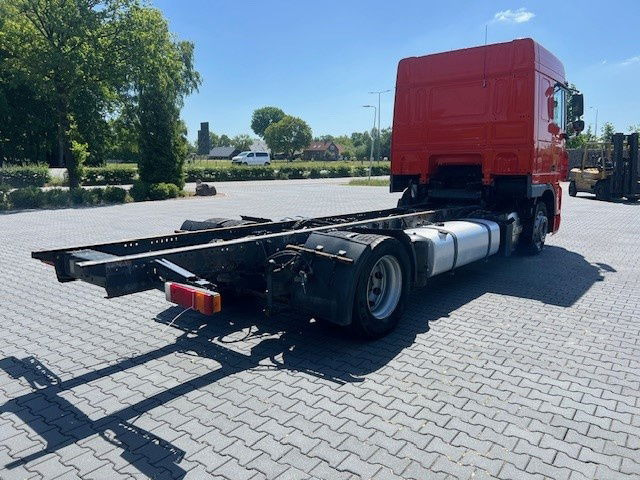 DAF XF 105.410 FA105.410 XF - Camião chassi: foto 4 DAF XF 105.410 FA105.410 XF - Camião chassi: foto 4
