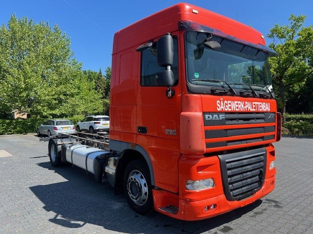 DAF XF 105.410 FA105.410 XF - Camião chassi: foto 3 DAF XF 105.410 FA105.410 XF - Camião chassi: foto 3