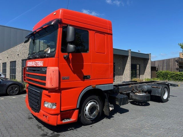 DAF XF 105.410 FA105.410 XF - Camião chassi: foto 1 DAF XF 105.410 FA105.410 XF - Camião chassi: foto 1