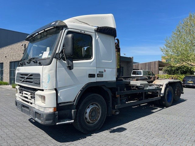 Volvo FM 12.420 FM12.420 6x2 - Camião chassi: foto 1 Volvo FM 12.420 FM12.420 6x2 - Camião chassi: foto 1