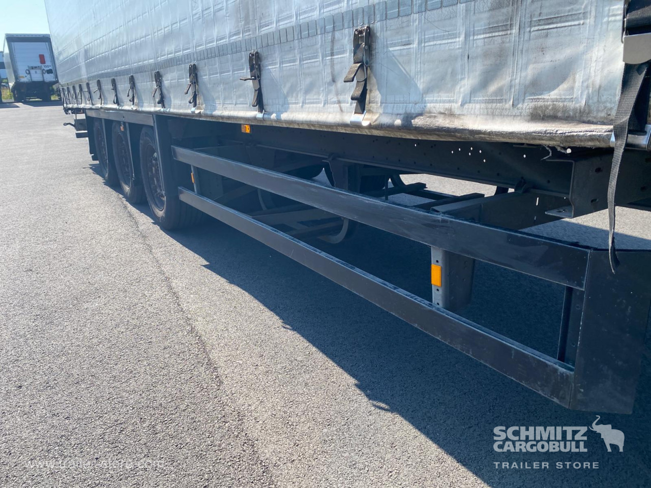 SCHMITZ Curtainsider Mega - Semi-reboque de lona: foto 3 SCHMITZ Curtainsider Mega - Semi-reboque de lona: foto 3