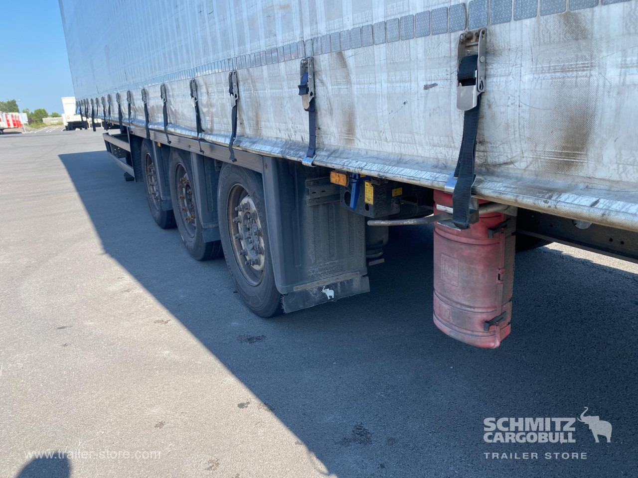 SCHMITZ Curtainsider Mega - Semi-reboque de lona: foto 4 SCHMITZ Curtainsider Mega - Semi-reboque de lona: foto 4