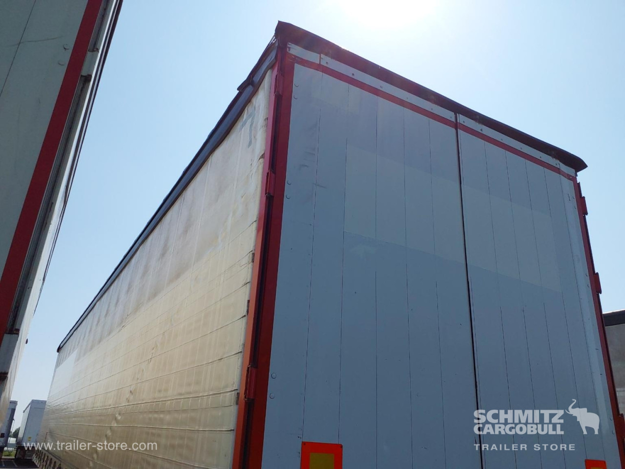 SCHMITZ Curtainsider Standard - Semi-reboque de lona: foto 4 SCHMITZ Curtainsider Standard - Semi-reboque de lona: foto 4
