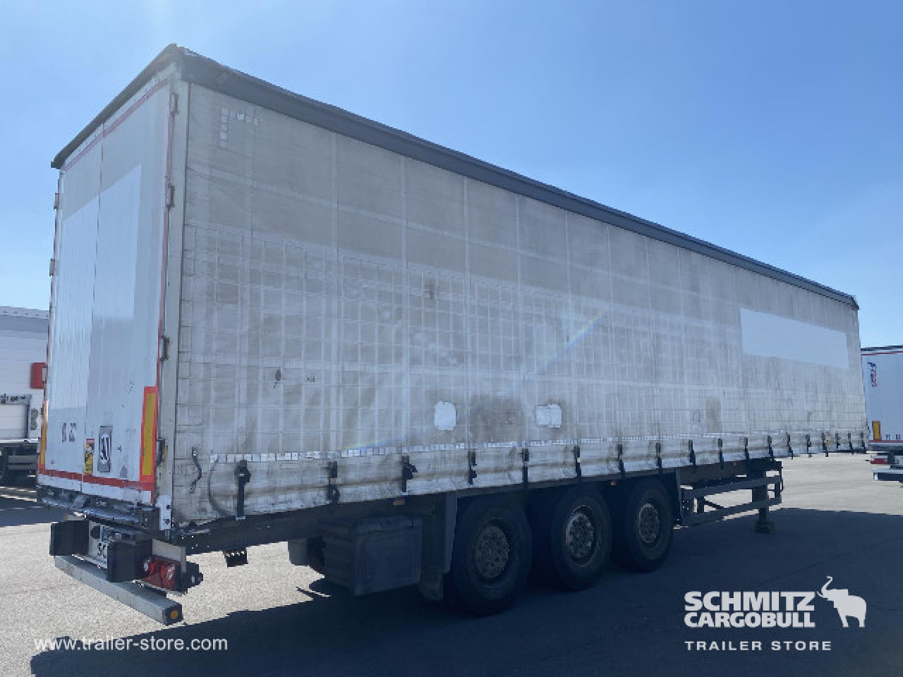 SCHMITZ Curtainsider Standard - Semi-reboque de lona: foto 2 SCHMITZ Curtainsider Standard - Semi-reboque de lona: foto 2