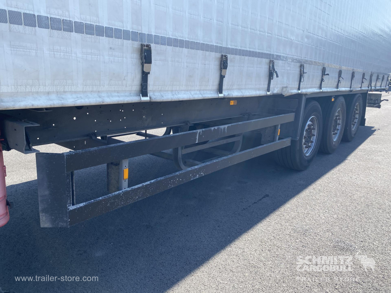 SCHMITZ Curtainsider Standard - Semi-reboque de lona: foto 3 SCHMITZ Curtainsider Standard - Semi-reboque de lona: foto 3