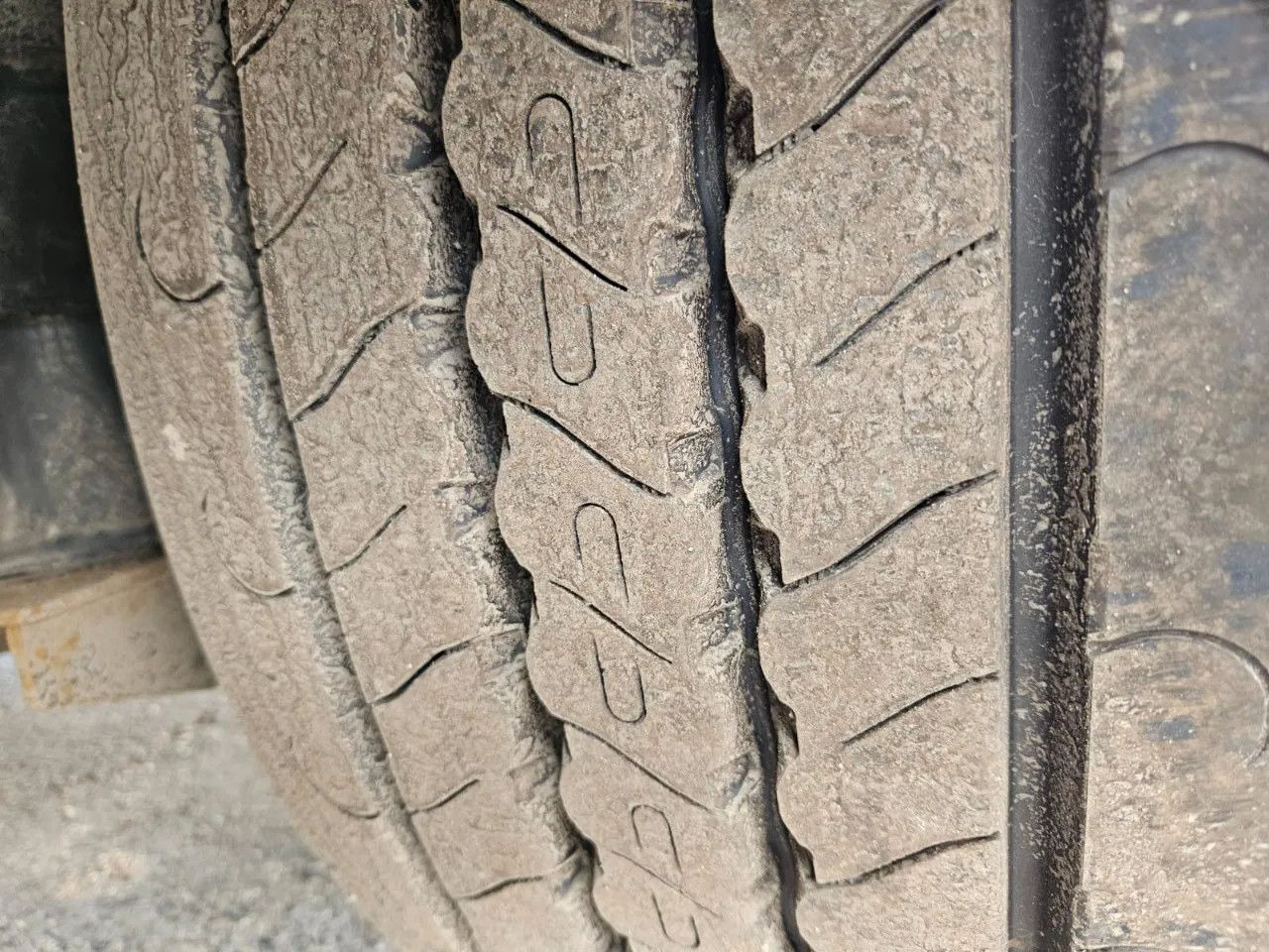 Semi-reboque basculante Bodex KIS3B 40m3: foto 14 Semi-reboque basculante Bodex KIS3B 40m3: foto 14