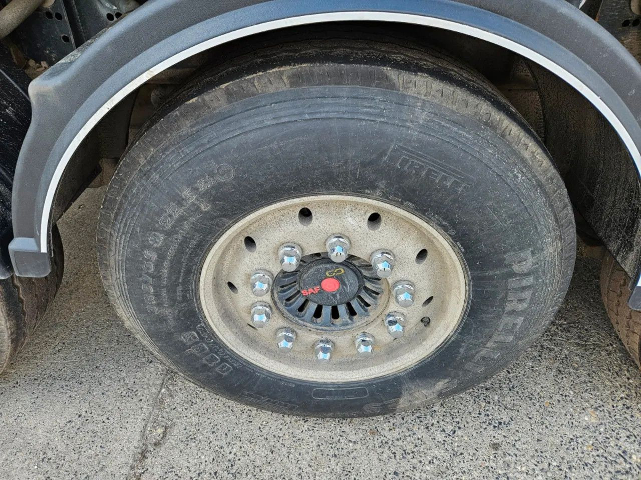 Semi-reboque basculante Bodex KIS3B 40m3: foto 13 Semi-reboque basculante Bodex KIS3B 40m3: foto 13