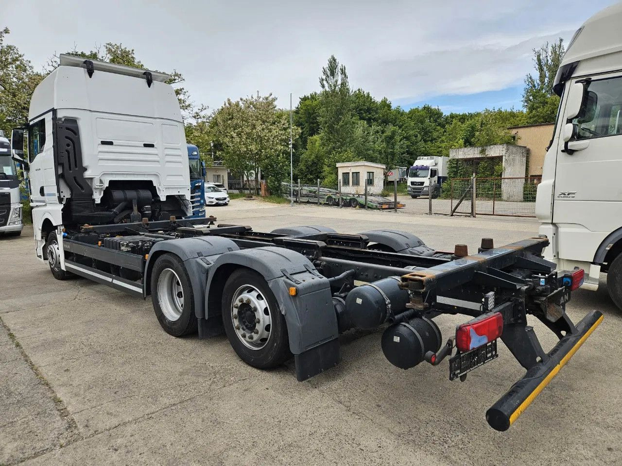 MAN TGX 26.470 XXL BDF 6x2 2 units, NAVI, Lift Axle - Camião transportador de contêineres/ Caixa móvel: foto 5 MAN TGX 26.470 XXL BDF 6x2 2 units, NAVI, Lift Axle - Camião transportador de contêineres/ Caixa móvel: foto 5
