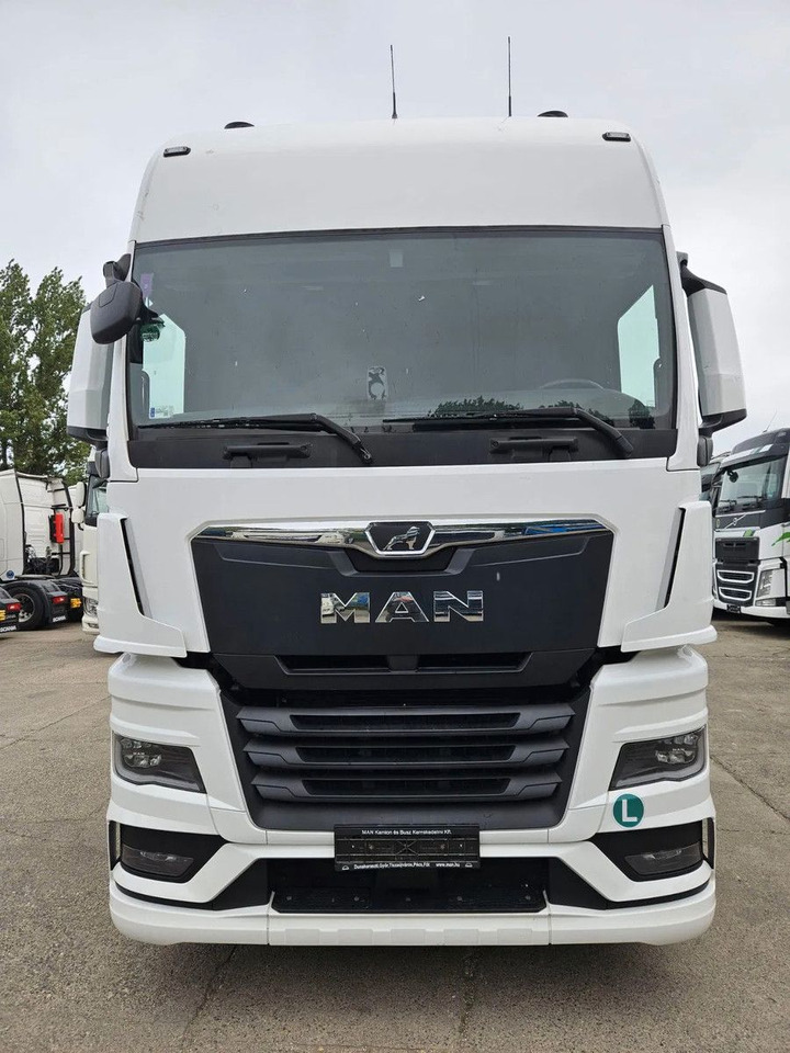 MAN TGX 26.470 XXL BDF 6x2 2 units, NAVI, Lift Axle - Camião transportador de contêineres/ Caixa móvel: foto 3 MAN TGX 26.470 XXL BDF 6x2 2 units, NAVI, Lift Axle - Camião transportador de contêineres/ Caixa móvel: foto 3