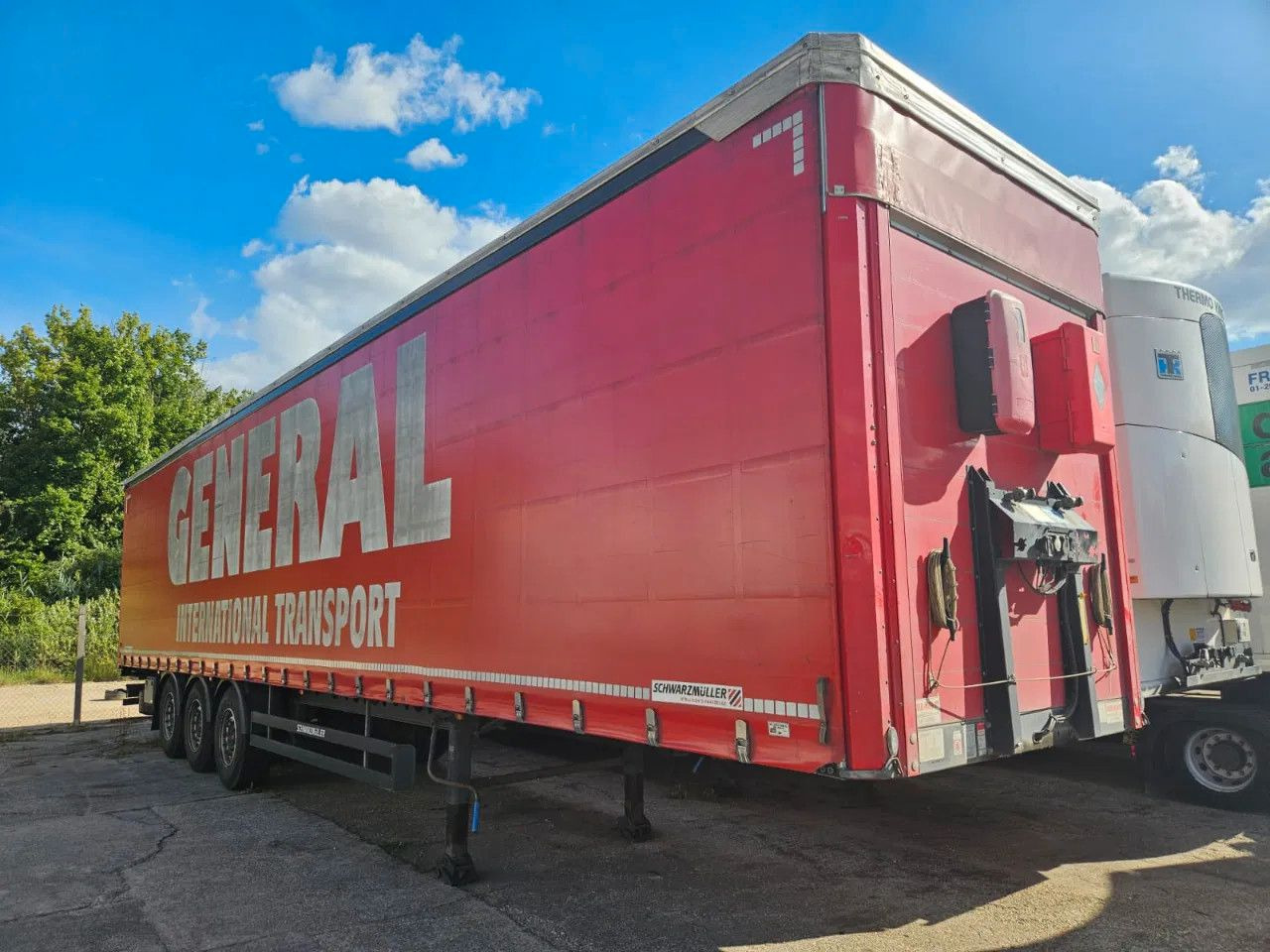 Schwarzmüller S1 J-seria-2-units, NEW tires, XL Code Lift.axle - Semi-reboque de lona: foto 1 Schwarzmüller S1 J-seria-2-units, NEW tires, XL Code Lift.axle - Semi-reboque de lona: foto 1
