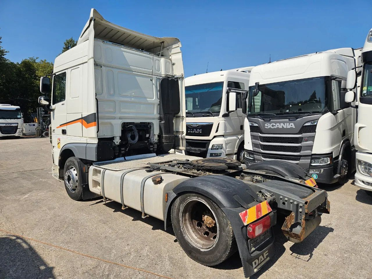 DAF XF 460 Space Cab Standklima 2 units - Tractor: foto 3 DAF XF 460 Space Cab Standklima 2 units - Tractor: foto 3