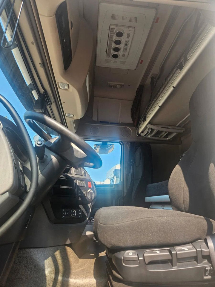 DAF XF 480 SSC-Standard-StandKlima-9 Units - Tractor: foto 5 DAF XF 480 SSC-Standard-StandKlima-9 Units - Tractor: foto 5