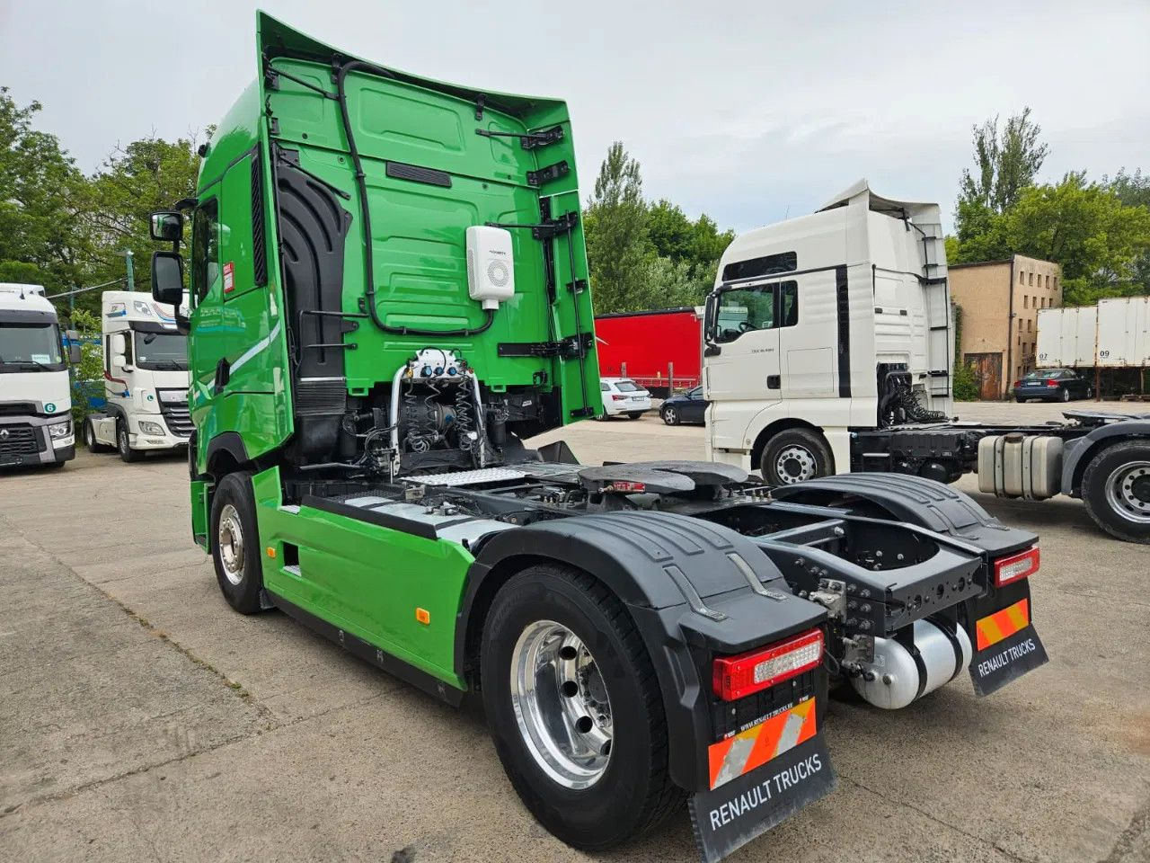 Renault T520 HSC, Navi, Standklima, Horns, Full Spoiler, - Tractor: foto 3 Renault T520 HSC, Navi, Standklima, Horns, Full Spoiler, - Tractor: foto 3