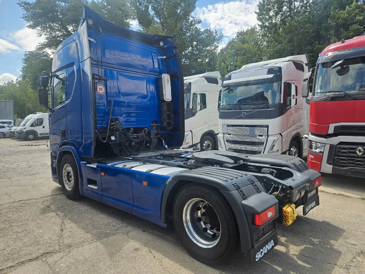 Scania R410 Standard - Full Spoiler - Retarder - Alloy - Tractor: foto 4 Scania R410 Standard - Full Spoiler - Retarder - Alloy - Tractor: foto 4