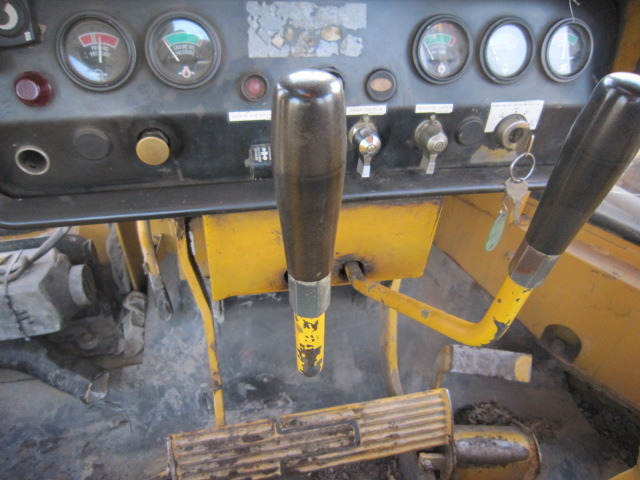 KOMATSU D355 C3 pipelayer - Colocar tubos: foto 2 KOMATSU D355 C3 pipelayer - Colocar tubos: foto 2