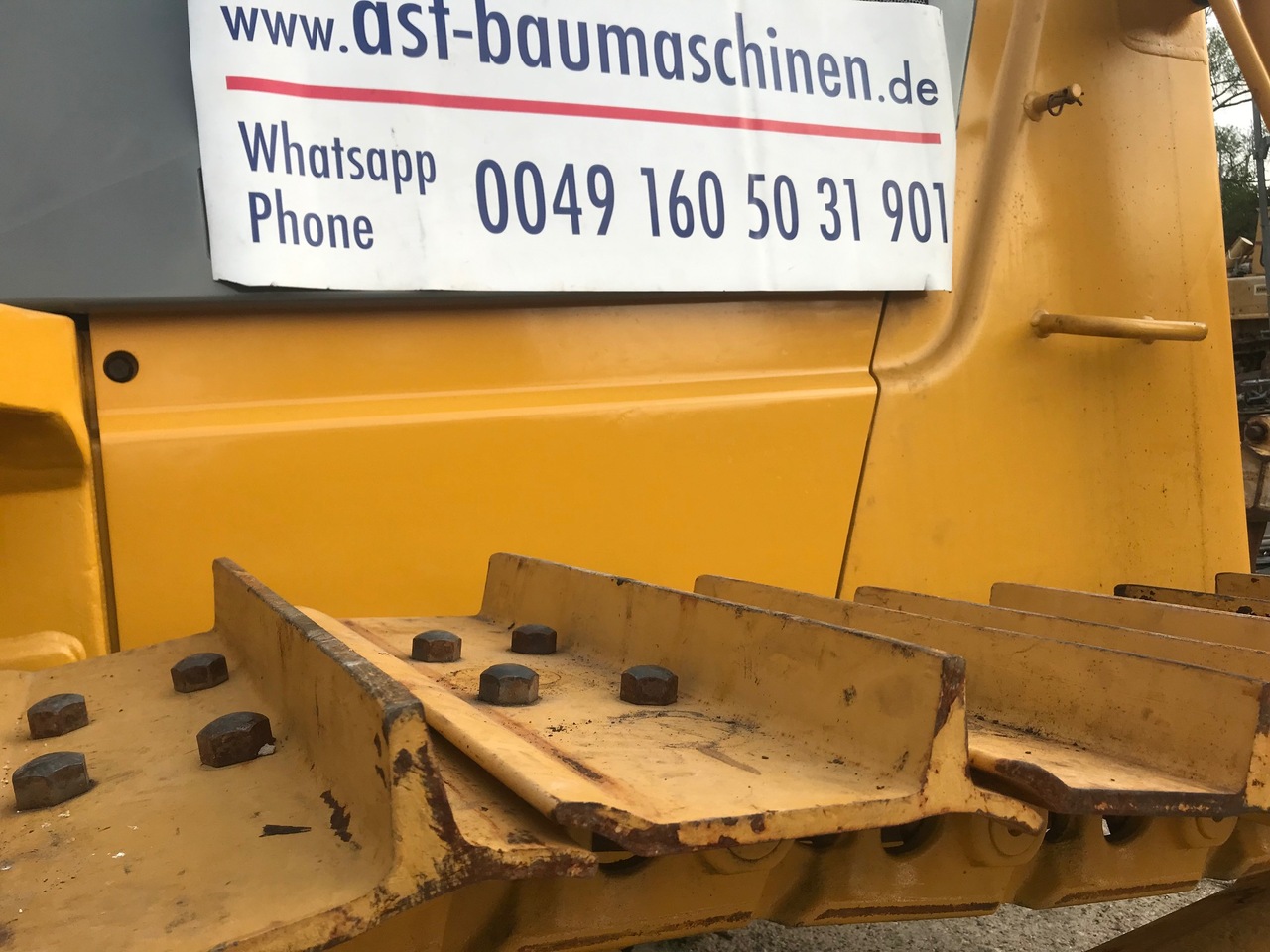 KOMATSU D65EX-12 mit Ripperventil - Buldôzer: foto 2 KOMATSU D65EX-12 mit Ripperventil - Buldôzer: foto 2
