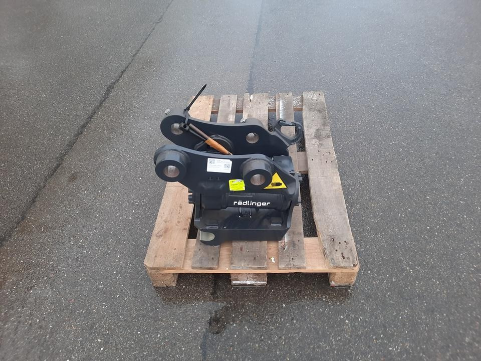 Rädlinger Tilt 3,5 -5 to Powertilt Minibagger Schwenkmotor Yanmar - Tiltrotator por Mini escavadeira: foto 3 Rädlinger Tilt 3,5 -5 to Powertilt Minibagger Schwenkmotor Yanmar - Tiltrotator por Mini escavadeira: foto 3